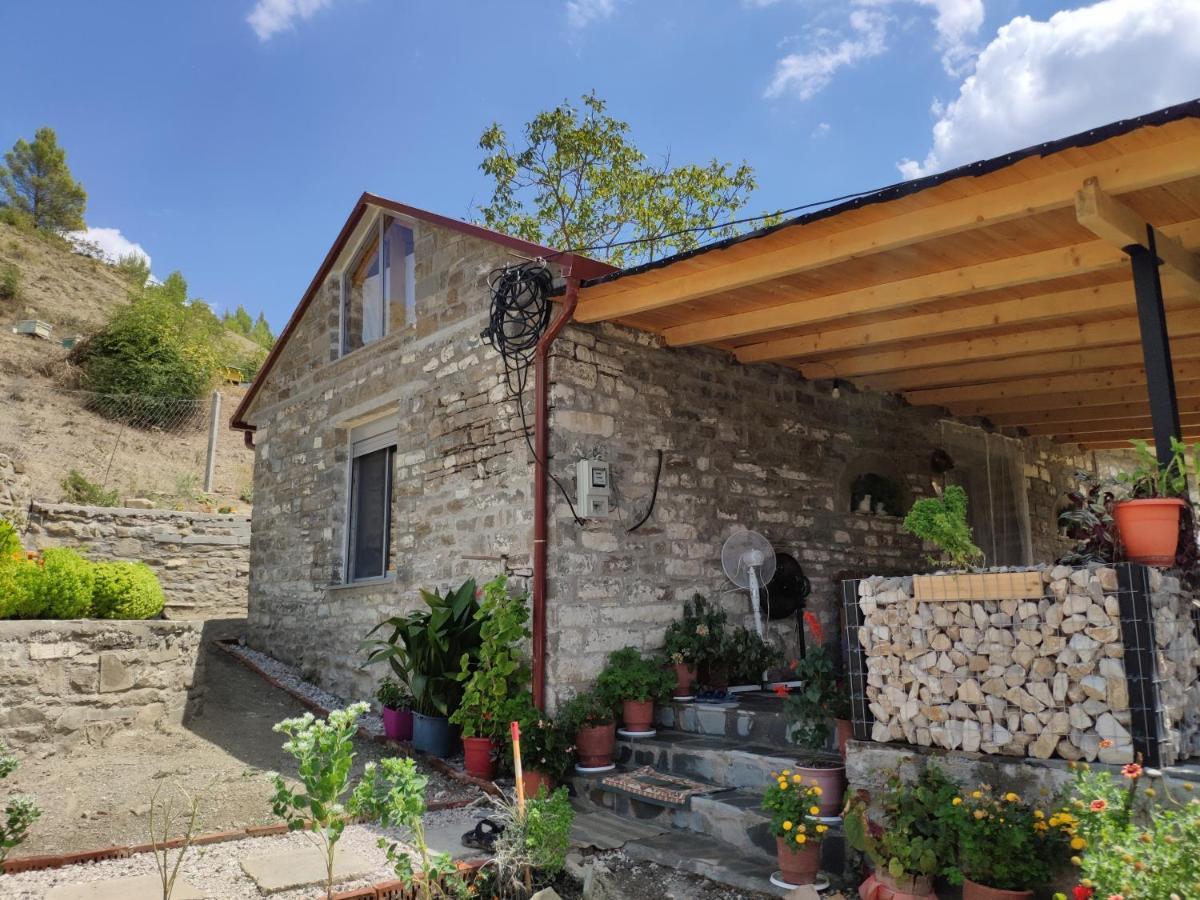 Stone House Villa Kelcyre Exterior photo