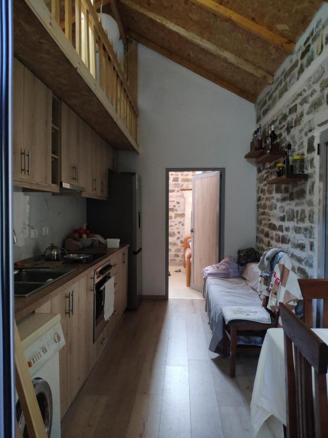 Stone House Villa Kelcyre Exterior photo