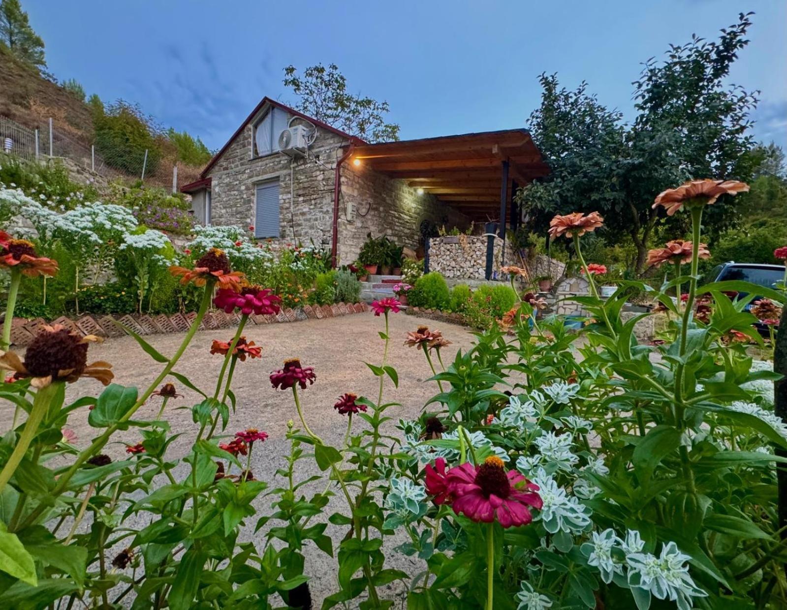 Stone House Villa Kelcyre Exterior photo